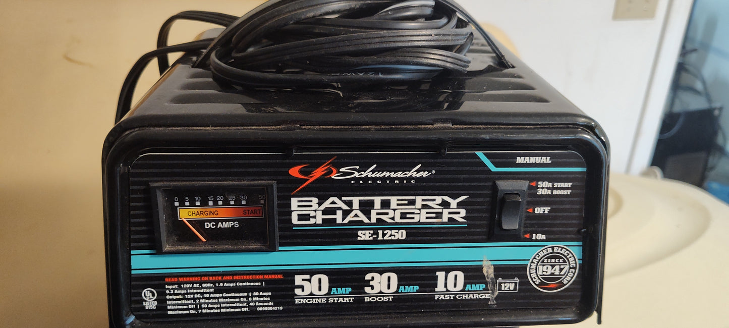 SCHUMACHER SE-1250 10 30 50 FAST vehicle CHARGE BATTERY BOOST BATTERY CHARGER