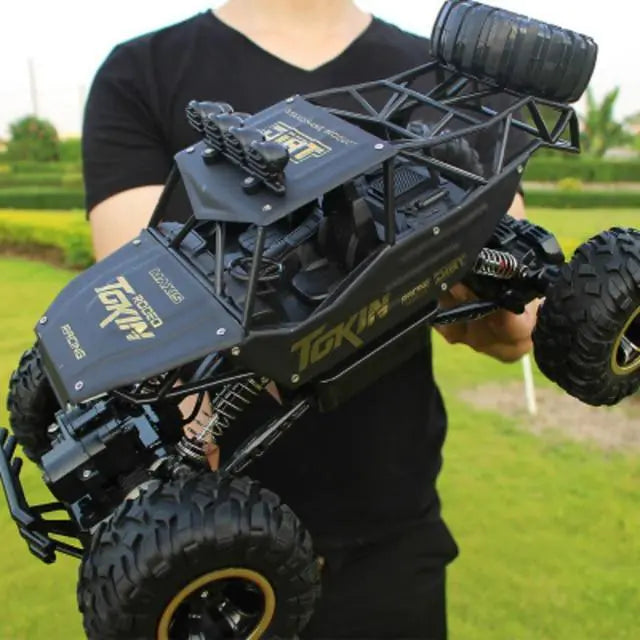 Ride the razors edge with 4WD RC Cars Updated Version 2.4G